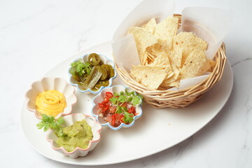 Nachos with dips