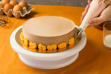 Cake decoration for Halloween party. Step by step. Step 3 Pumpkins