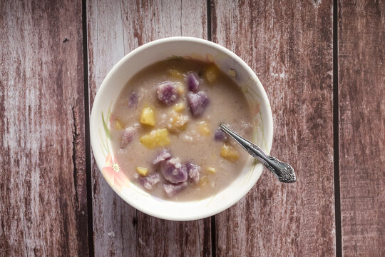 Binignit, a Visayan dessert soup from the central Philippines. Made with glutinous rice, coconut milk, saba bananas, taro and sweet potatoes.
