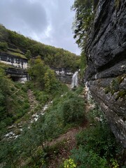 Fototapeta na wymiar Le Grand Saut waterfall is one of the several falls of the Cascade du herisson, france, jura