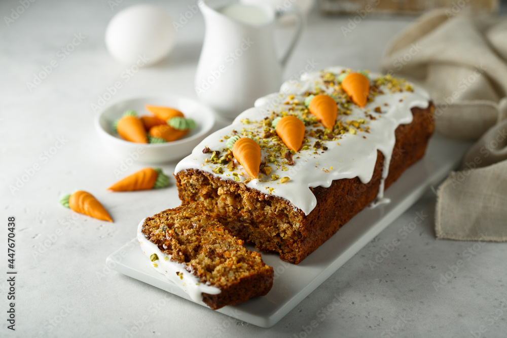 Wall mural traditional homemade carrot cake with pistachios