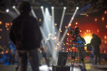 stream at a concert in a hall without spectators