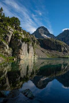 Palas peak and upper Arriel lake in Pyrenees.