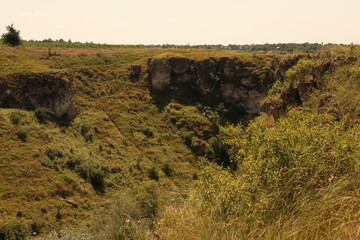 Obraz premium Landscapes summer in village next to lake