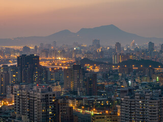 Naklejka premium Sunset high angle view of the Jingmei area