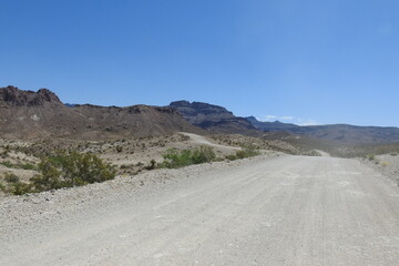 Fototapeta premium Silver Creek Road in Mohave County, Oatman, northwestern Arizona. There is nothing like a four-wheeling into the isolated wilderness of the Mojave Desert.