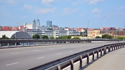 Fototapeta premium View of the panoramic architecture of the city from the route