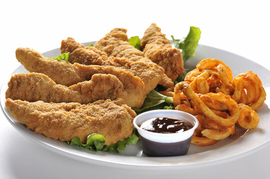 Wings With Barbecue And Curly Chips