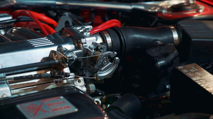 Speed control mechanism of internal combustion engine of retro car