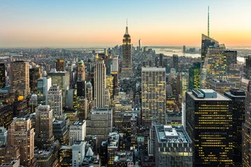 Foto op Canvas New York City skyline met stedelijke wolkenkrabbers in de schemering, USA. © kasto