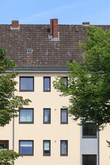 Fototapeta na wymiar Monotone Wohnhäuser, Wohngebäude, Bremerhaven, Deutschland