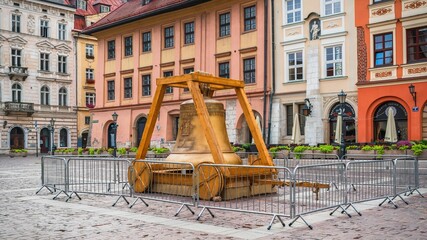 Replika Dzwonu Zygmunta na Małym Rynku w Krakowie