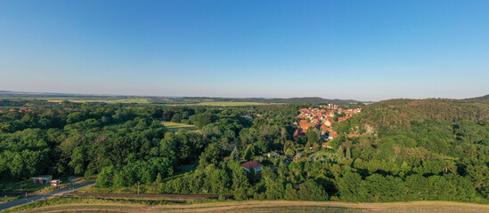 Fototapeta na wymiar Luftbildaufnahmen aus Langenstein im Harz