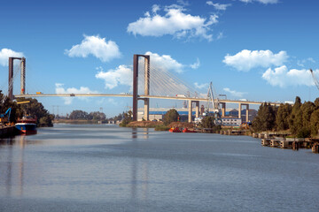 Fototapeta premium River in the city