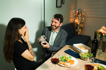 Boyfriend asking his girlfriend to marry him