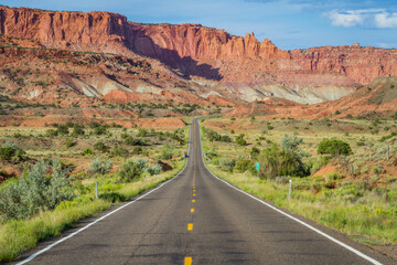 Fototapeta premium The highway from Torrey, Utah to Capitol Reef National Park
