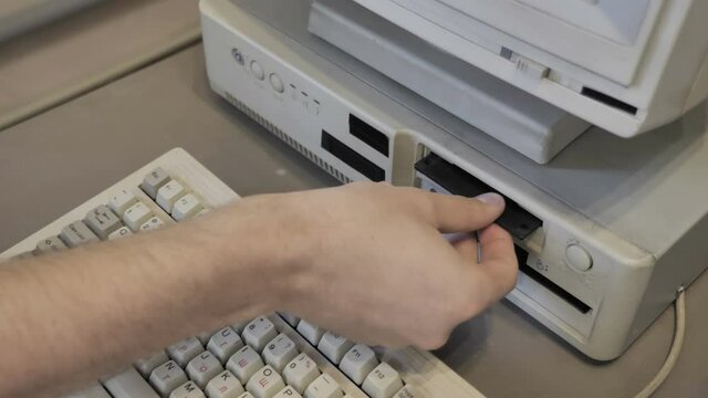 Taking 3.5 and 5.25 inch diskette from floppy drive

