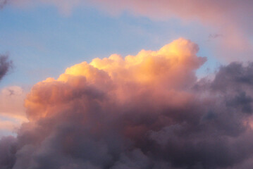 Fototapeta premium Cloudy Sky with Blue and White Clouds