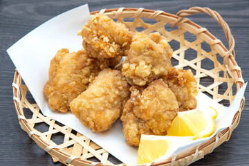 鳥の唐揚げ
