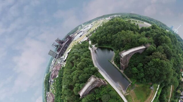 Phoenix-West in Dortmund H&ouml;rde - ehemaliges Stahlwerk und Hympendahl-Viadukt