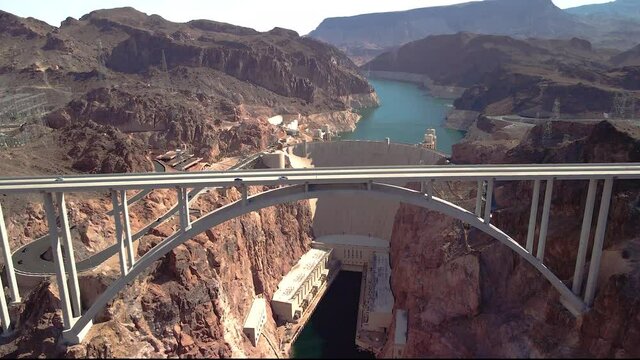 pull up crane shot Hoover Dam