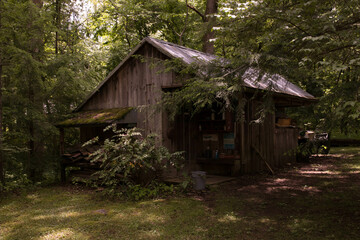 Fototapeta na wymiar Cabin in the Great Smoky Mountains.
