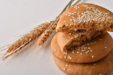 Maryam bread, molasses, yellow bread, yeast, flour, baker