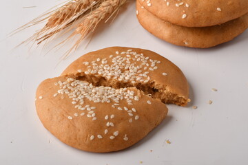 Maryam bread, molasses, yellow bread, yeast, flour, baker