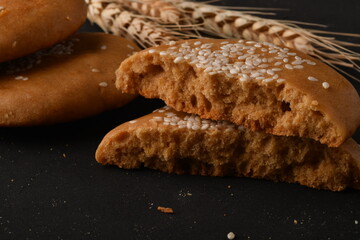 Maryam bread, molasses, yellow bread, yeast, flour, baker