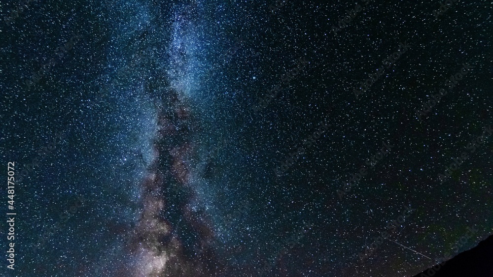 Wall mural night photos in the high tatras mountains with a bright starry sky and the milky way