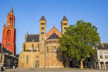 Fototapeta na wymiar Basilica of Saint Servatius at the Vrijthof square in Maastricht, Netherlands