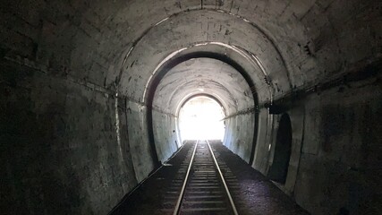 Fototapeta na wymiar トンネルの出口