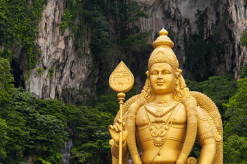 lord murugan statue batu caves malaysia