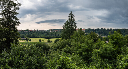 Fototapeta na wymiar Aufziehendes Gewitter über der Burg Burghausen
