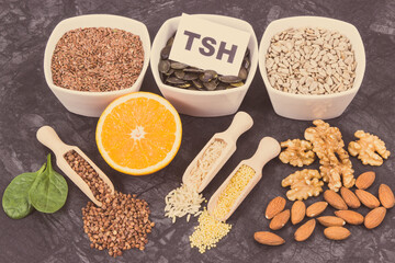 Nutritious products and ingredients containing vitamins for healthy thyroid