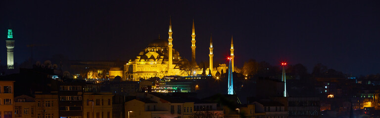 Fototapeta na wymiar Suleymaniye Mosque night view, the largest in the city, Istanbul, Turkey