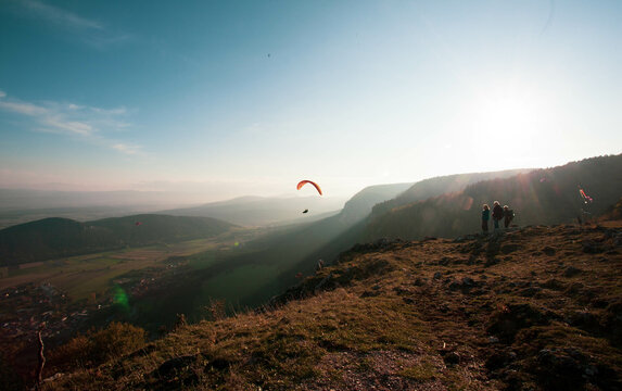 Paragleiter auf der Hohen Wand in &Ouml;sterreich 
