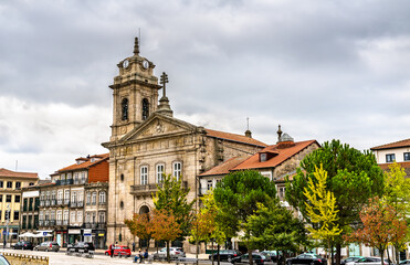 Obraz premium Saint Peter Basilica in Guimaraes, Portugal
