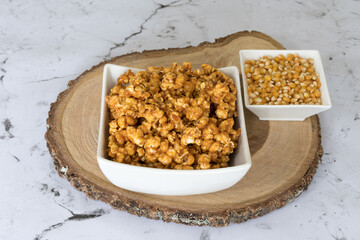Palomitas deliciosas con caramelo