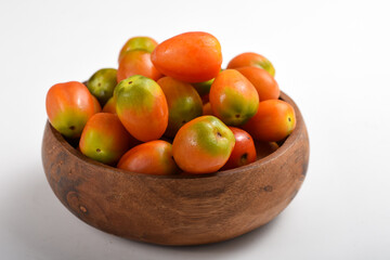 Fototapeta na wymiar bowl of tomato fruit