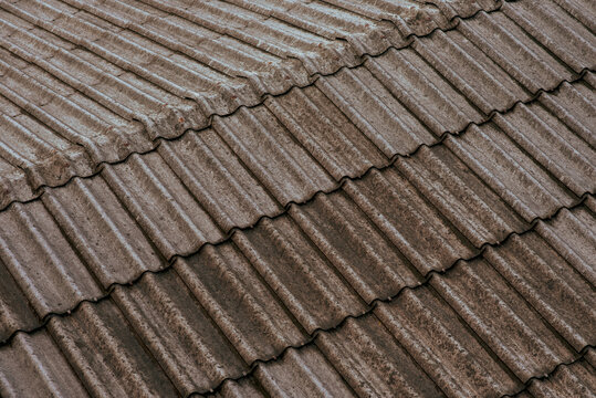 Minimal image of a roof in warm tones 
