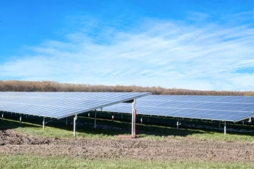 Foto auf Acrylglas Solar panels on farmland near Emmeloord, Noordoostpolder, Flevoland Province, The Netherlands © Holland-PhotostockNL