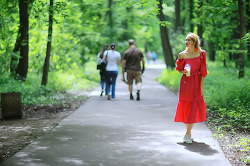 Fototapeta premium portrait of a romantic female in the city, beautiful woman style, elegant attractive lady