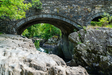 Fototapeta na wymiar Pont-y-pair bridge over the River Llugwy