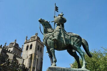 Obraz premium Equestrian statue of Vimara Peres, Sé, Cathedral, Porto, Portugal