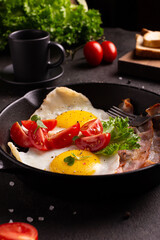 American breakfast with eggs and bacon