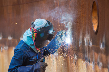 Repair storage tank oil welding