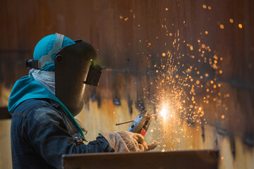 Repair storage tank oil welding