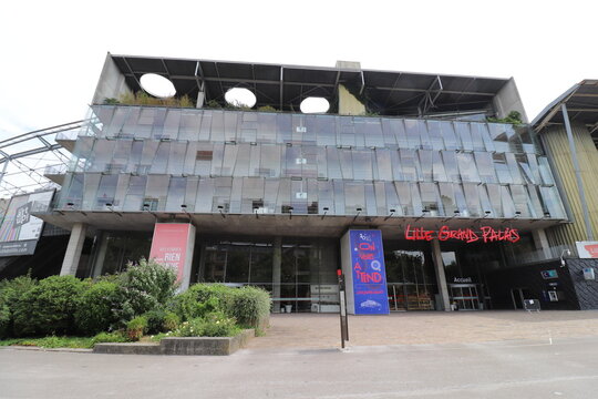 Lille Grand Palais, palais des expositions, zenith arena, salle de concerts et de spectacles, vue de l'ext&eacute;rieur, ville de Lille, departement du Nord, France