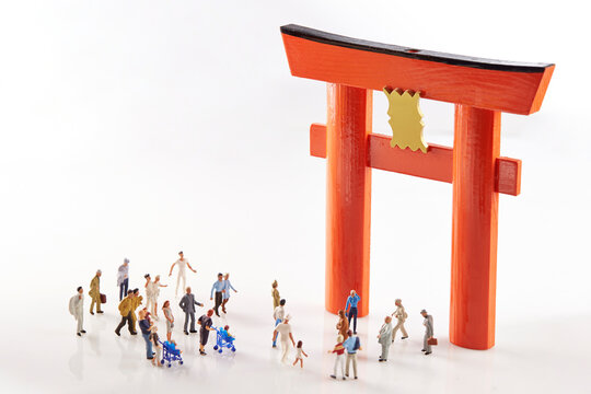 "Japanese Shrine" Images – Browse 902 Stock Photos, Vectors, and Video ...